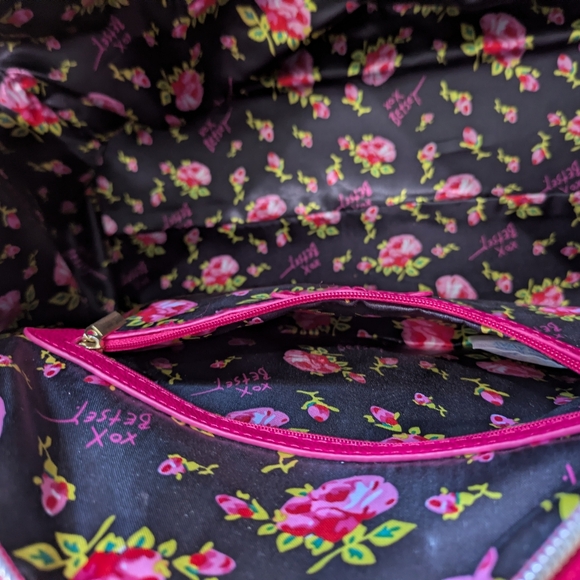 Betsey Johnson Quilted Weekender - Picture 11 of 16